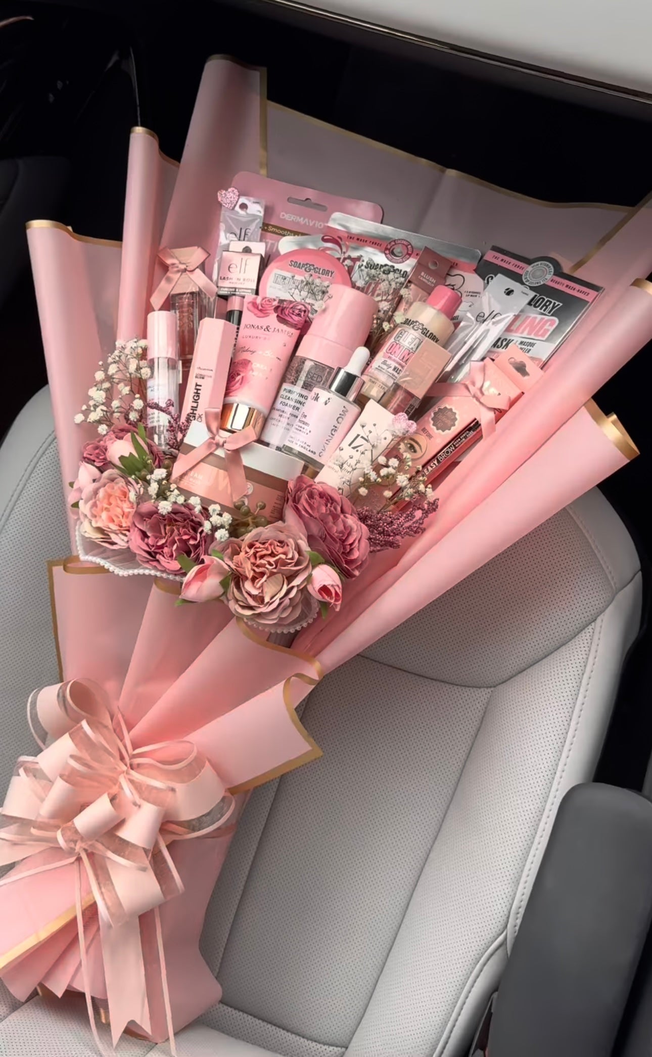 Pastel Pink Luxe Beauty Gift Bouquet (Only deliverable in Delhi/NCR)