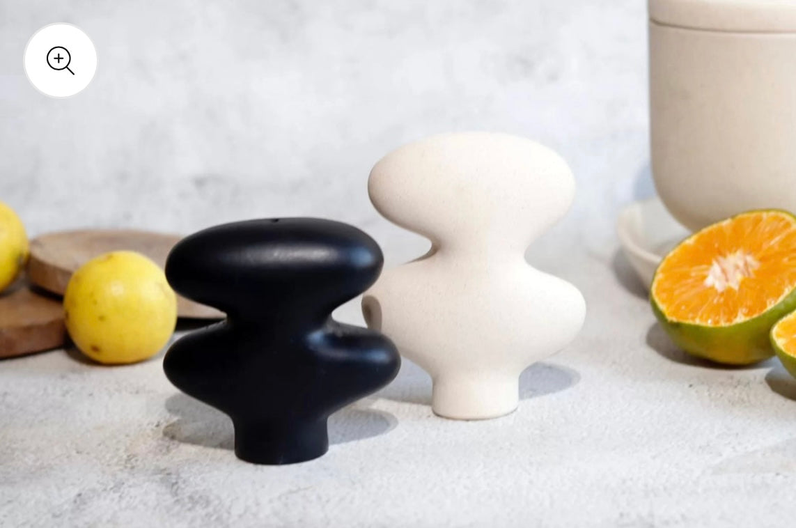 Curvy Salt & Pepper Shaker Set