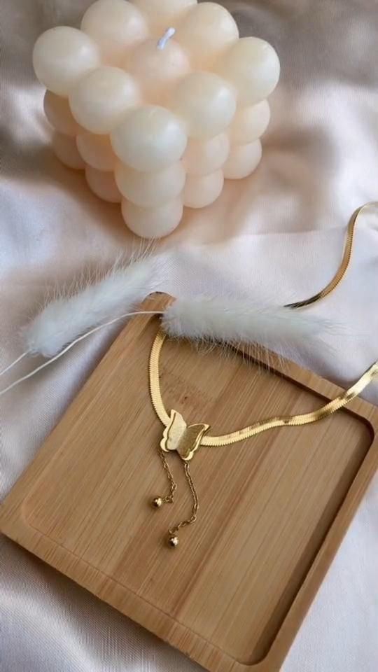 Modern Gold Plated Stainless Steel Butterfly Tassel Daisy Necklace