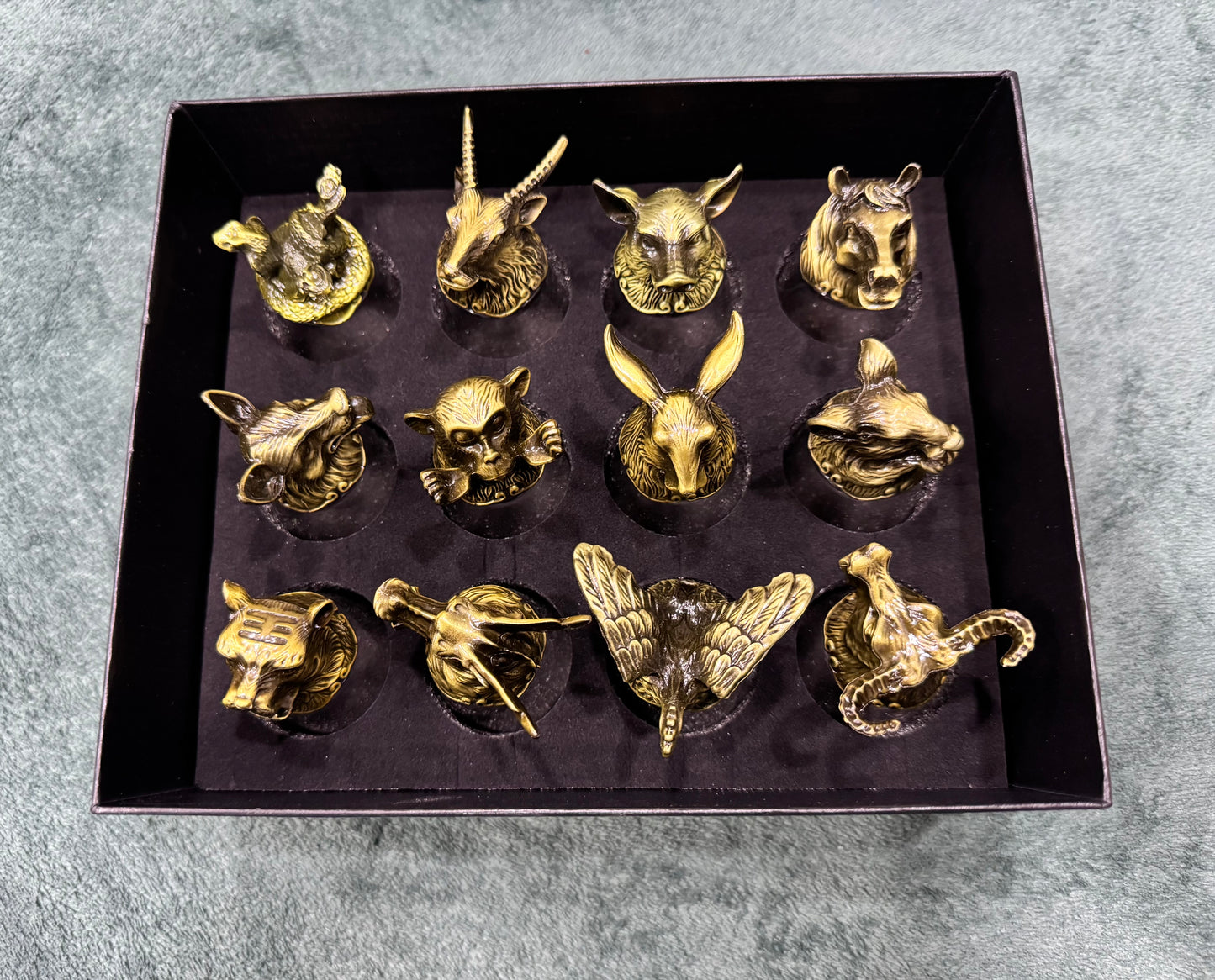 Premium Chinese Zodiac Animal Head Whiskey/Vodka/Tequila Shot Glasses (30 ml each) - Set of 12
