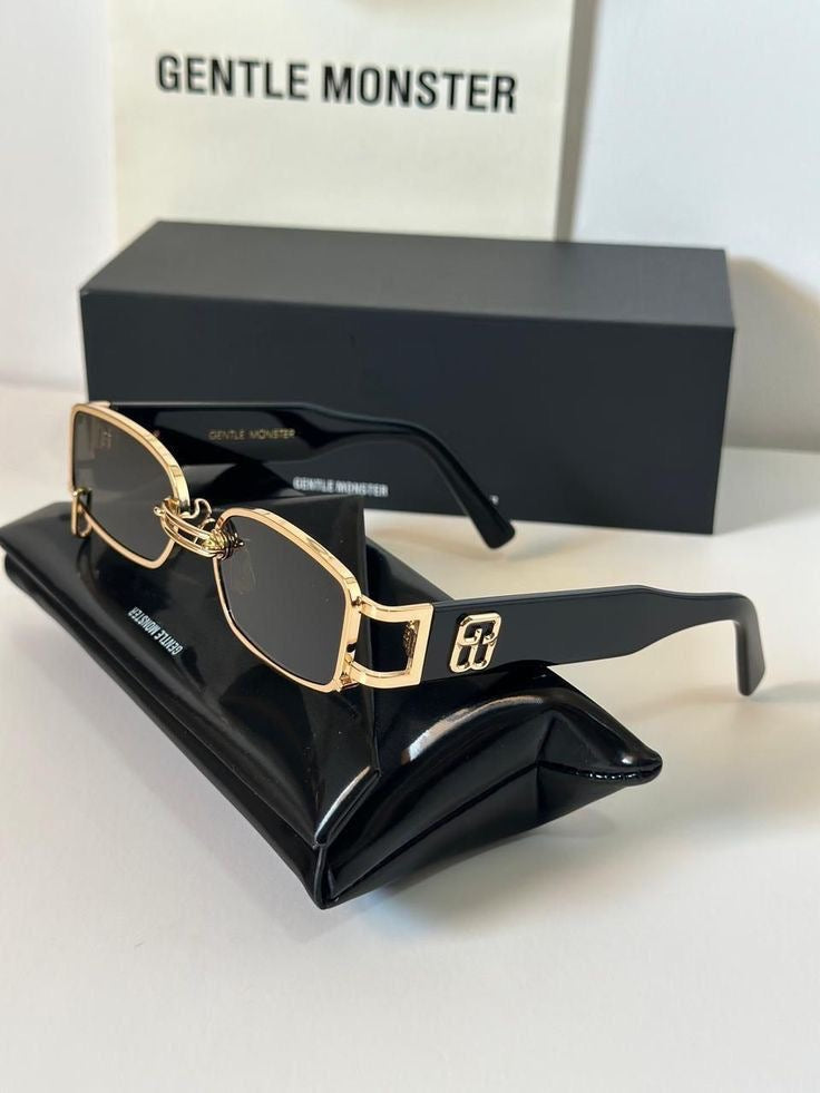 Luxury Vintage Rectangular Sunglasses Black & Gold with Metal Rim
