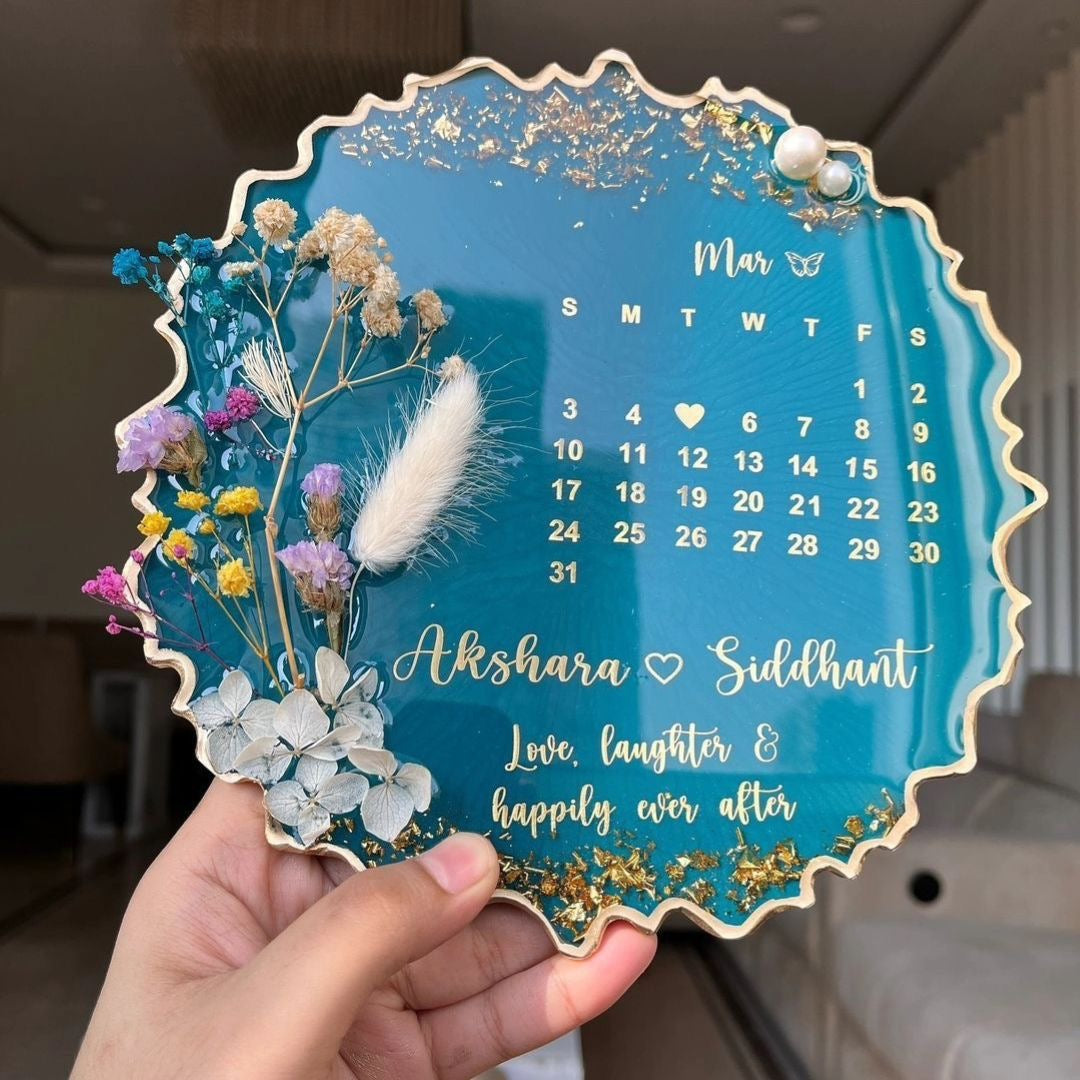 Customised 3D Couple Calendar Frame