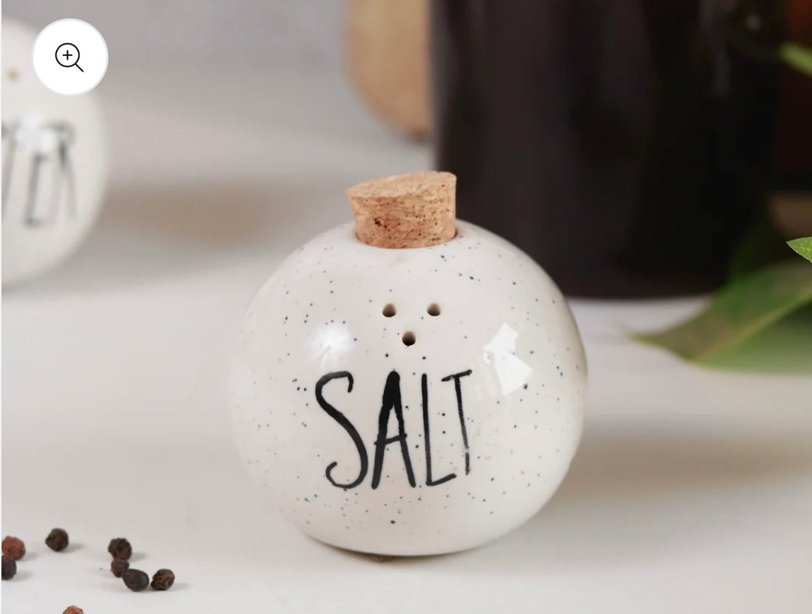 Cute Salt & Pepper Shaker Set with Cork