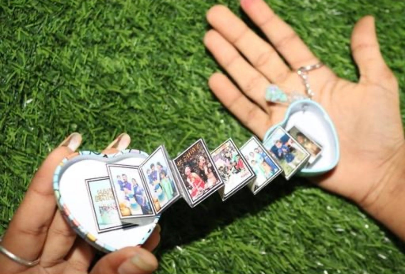 Customised Mini Photo Album Box Keychain (with 16 Photos)