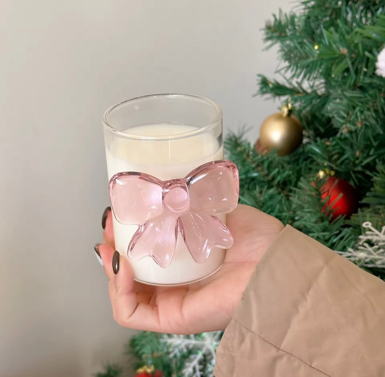 Exquisite Pink Bow Glass