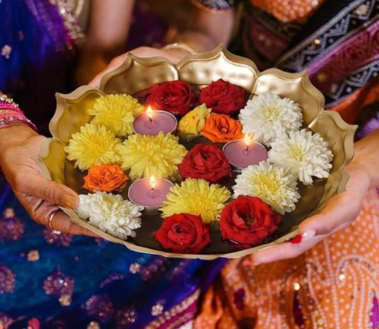 Decorative Lotus Shape Scallop Gold Urli Bowl for Diwali