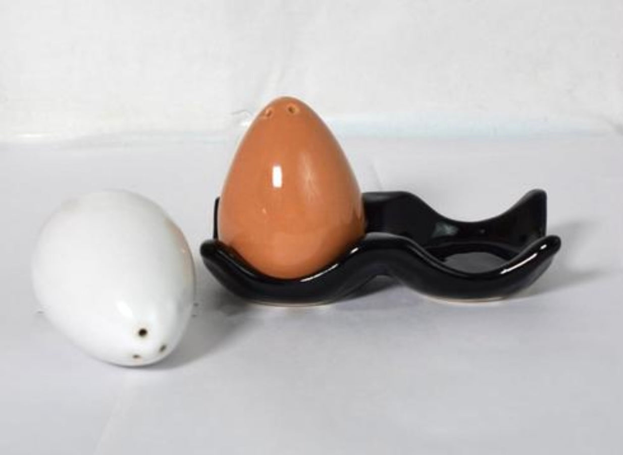 Ceramic Eggs Design Salt & Pepper Shaker Set