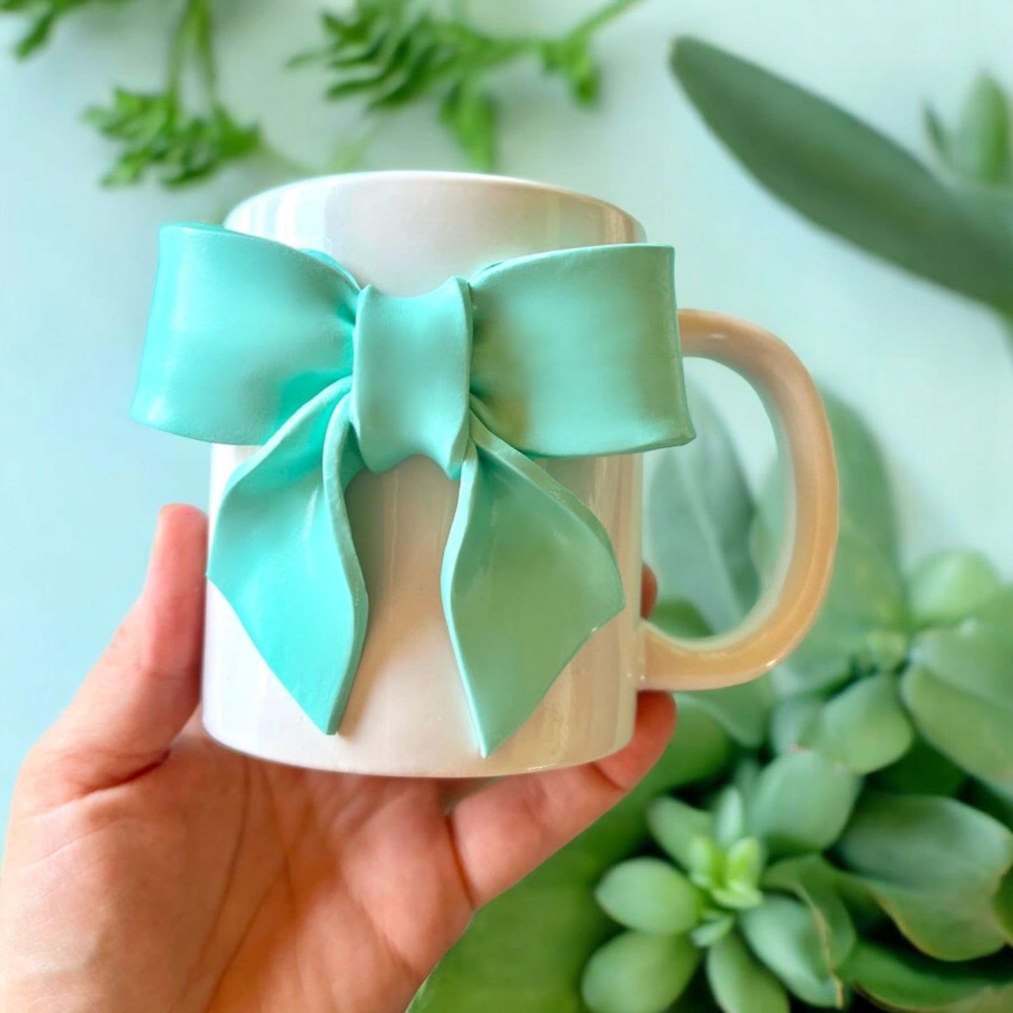 Quirky Front Bow Mug