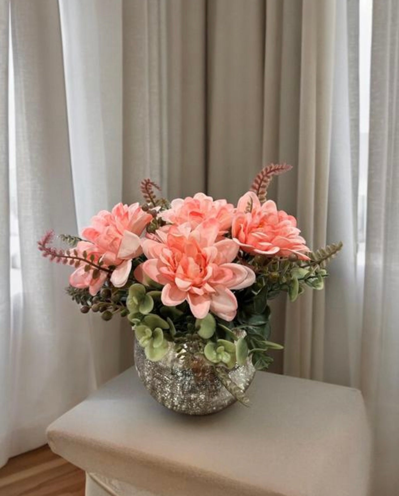 Artificial Pink Lilly Bunch with Glass Vase