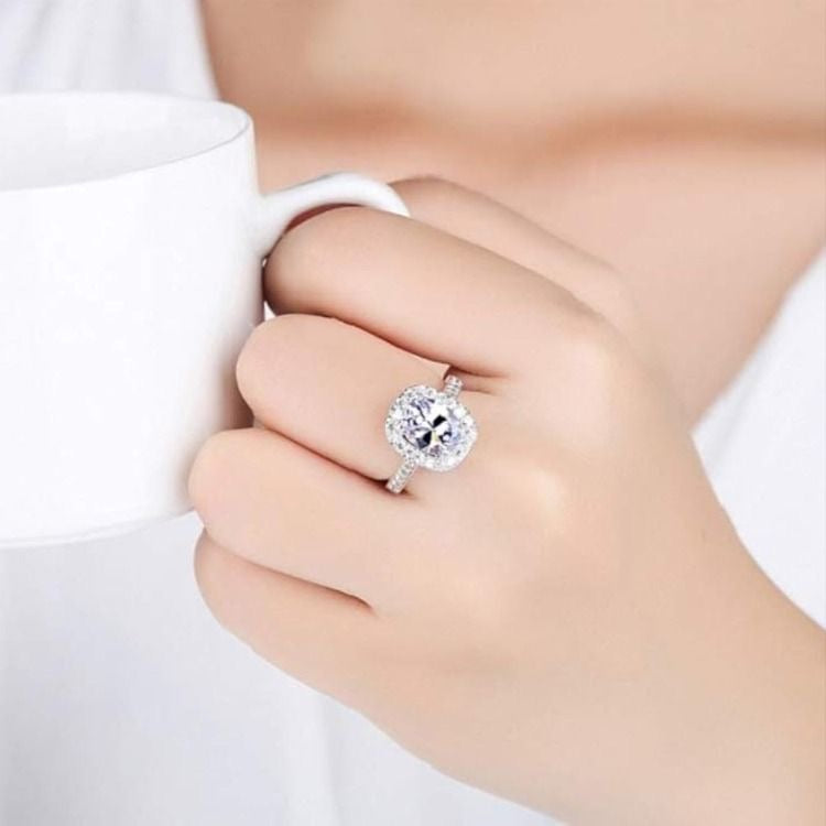 Classic Sterling Silver Solitaire Intimation Ring