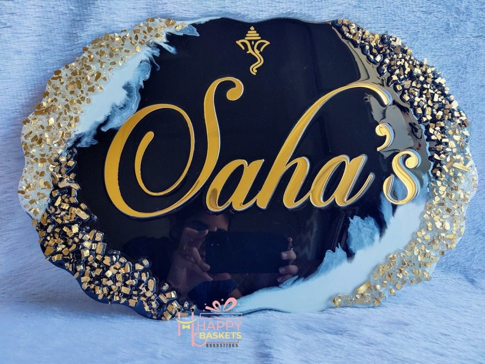 Classic Black & Gold Customised Oval Nameplate for Home