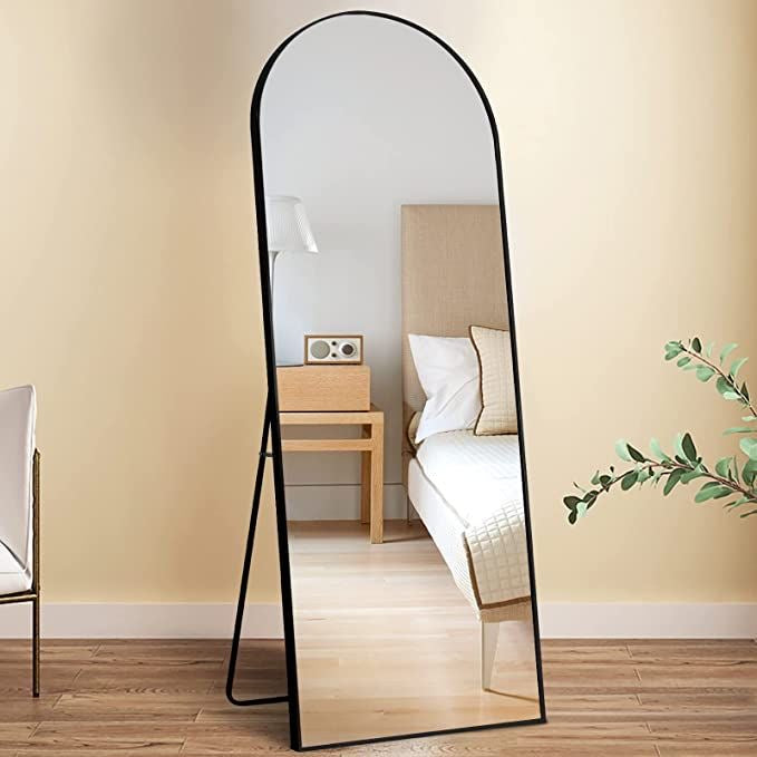 Decorative Full Length Arched Metal Frame Standing Mirror with Stand