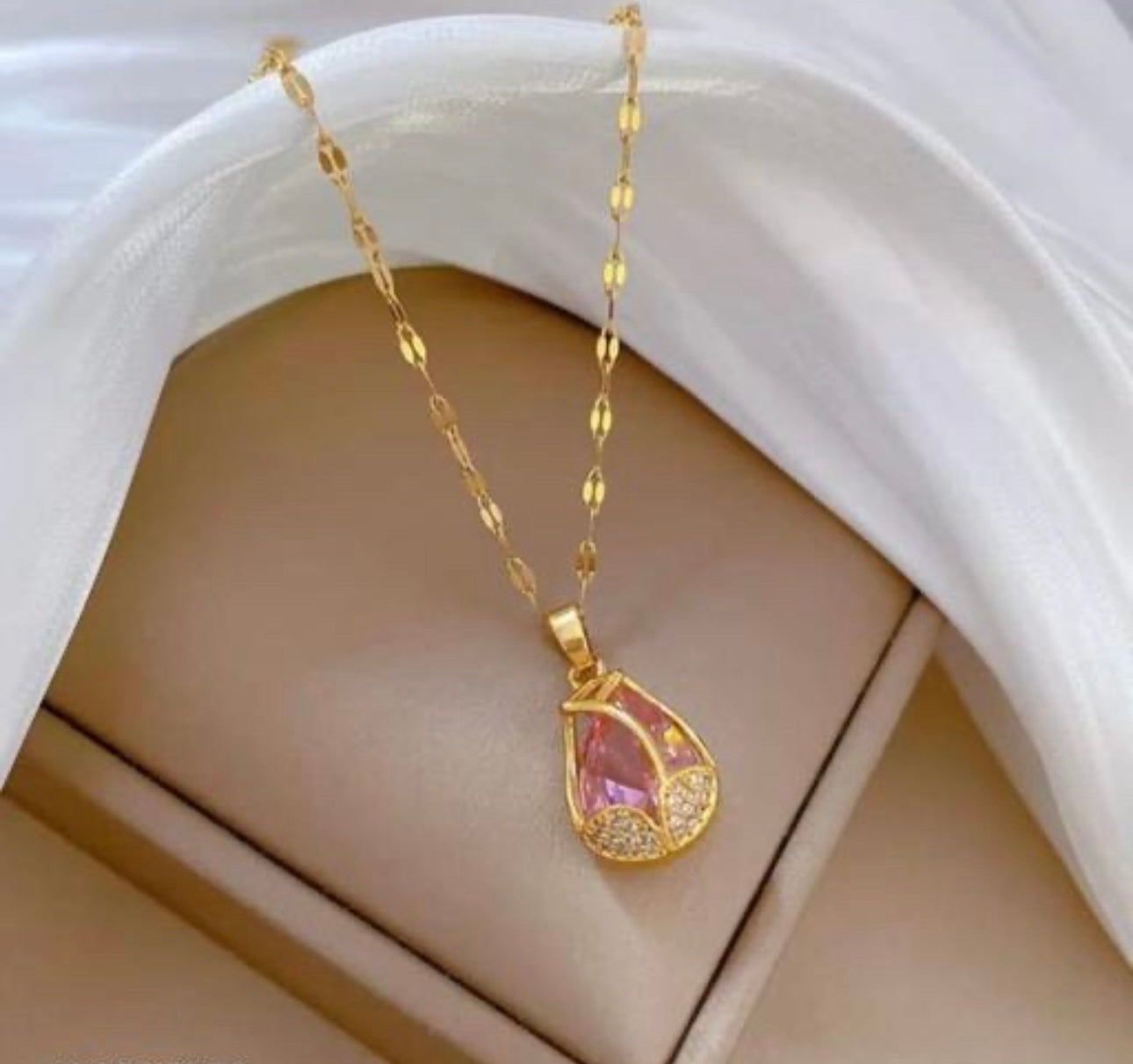 Minimalist Gold Plated Pink Tulip Necklace