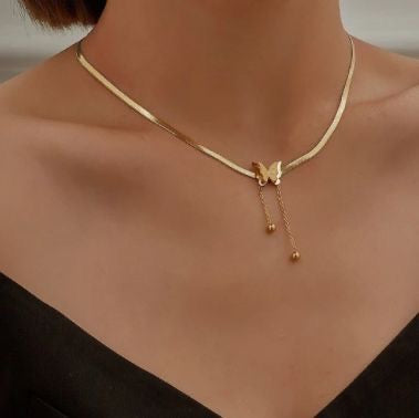 Modern Gold Plated Stainless Steel Butterfly Tassel Daisy Necklace