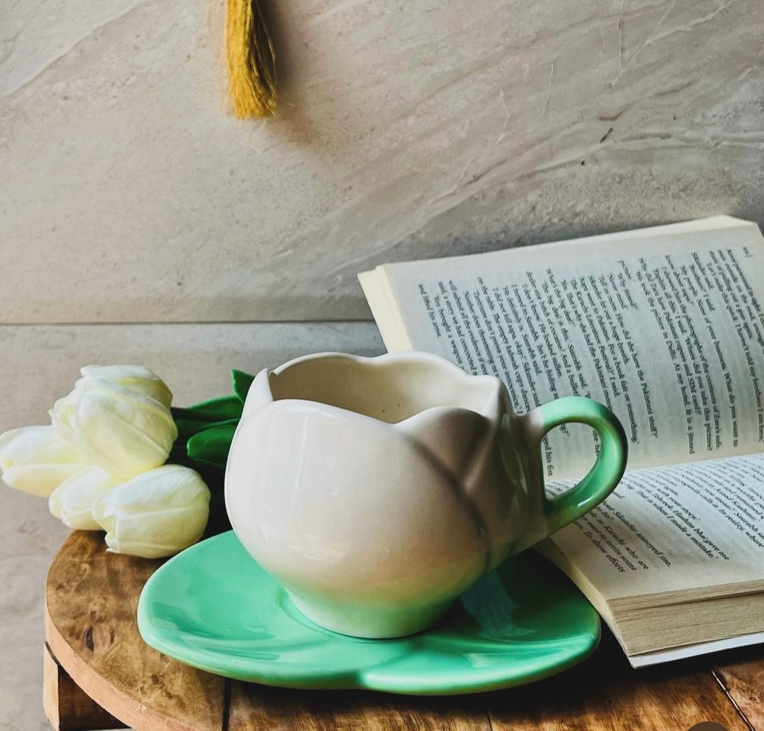 Classy Tulip Mug with Saucer