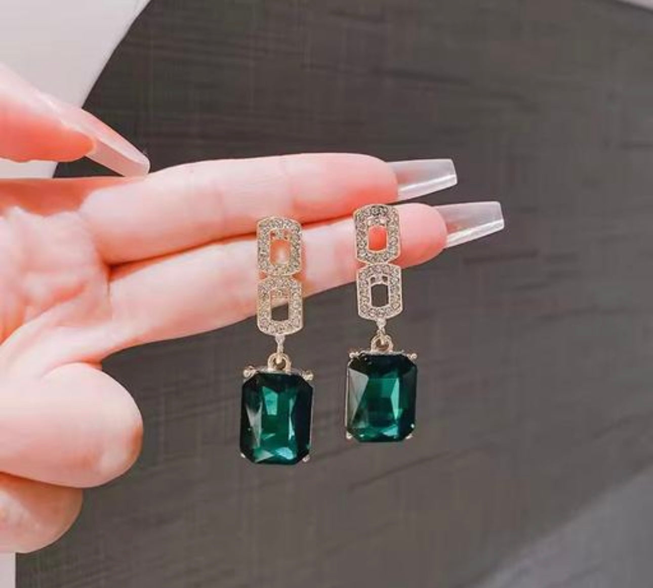 Classy Emerald Green Rhinestones Earrings