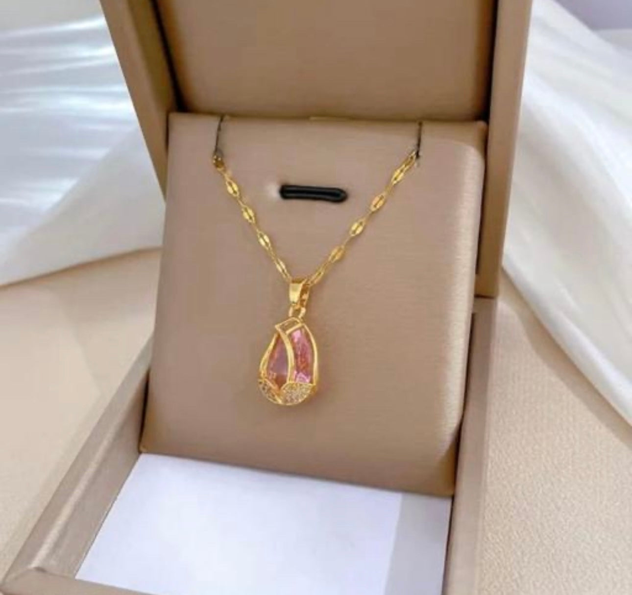 Minimalist Gold Plated Pink Tulip Necklace