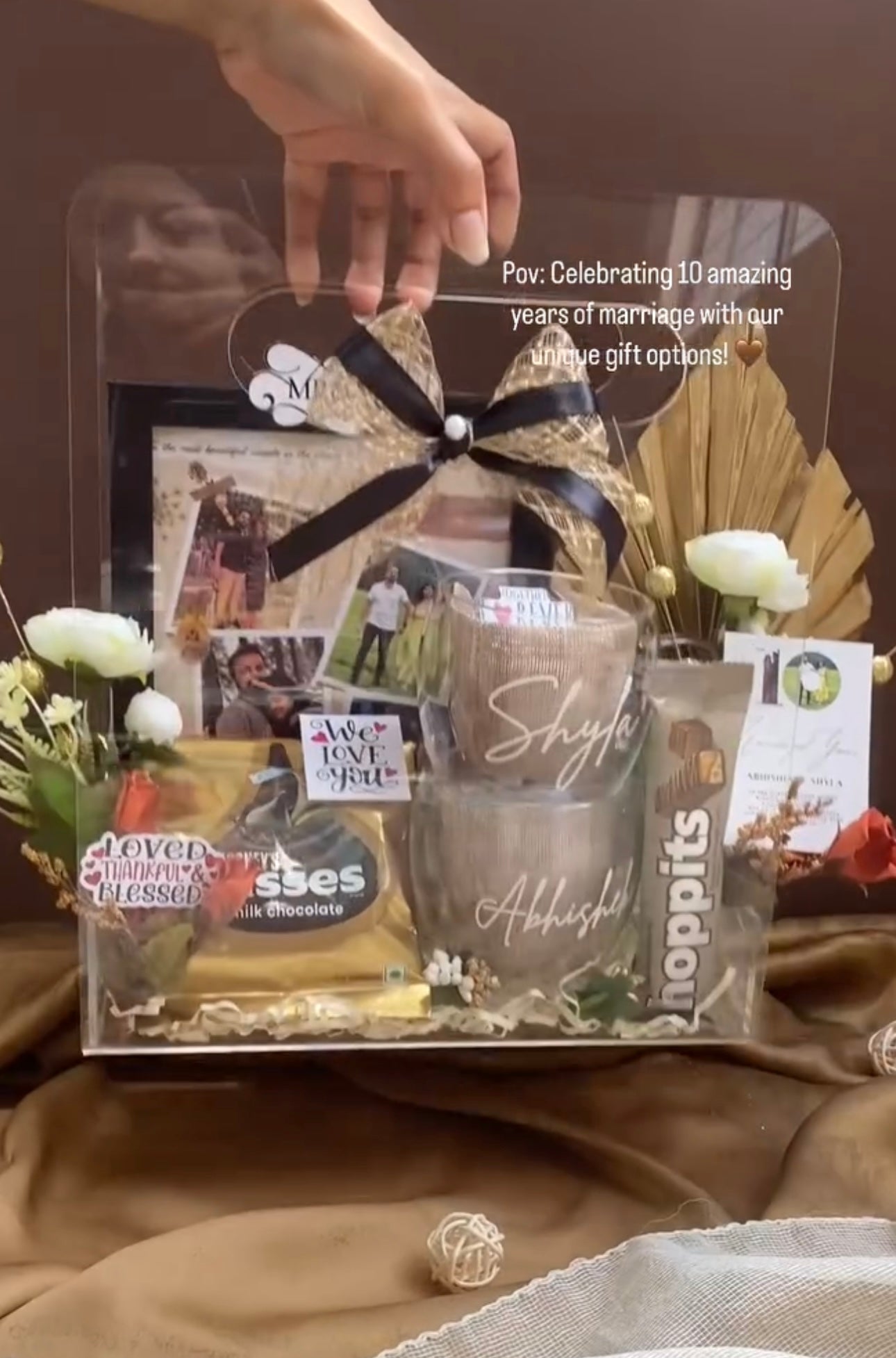 Anniversary Luxury Gift Box (Only deliverable in Delhi/NCR)