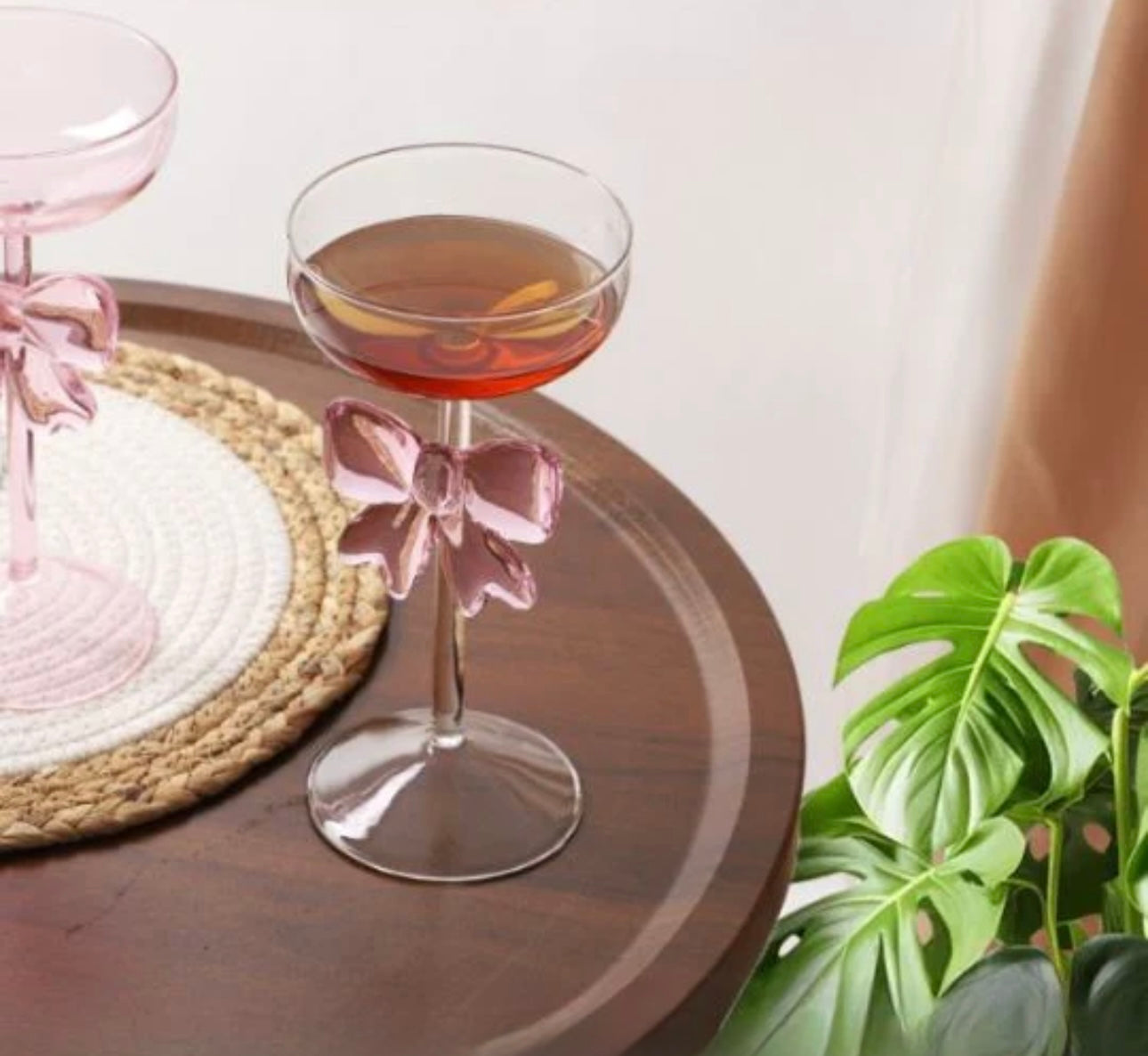 Exquisite Pink Bow Coupe Wine Glass