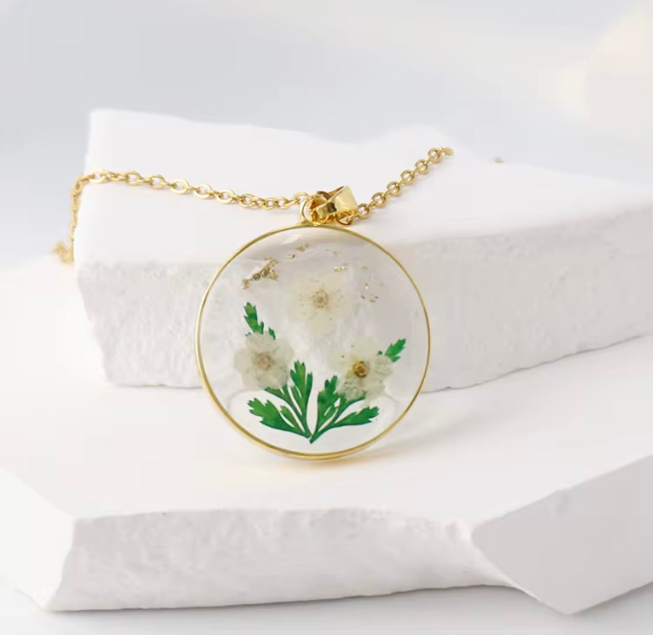 Pendants with Real Pressed Flowers