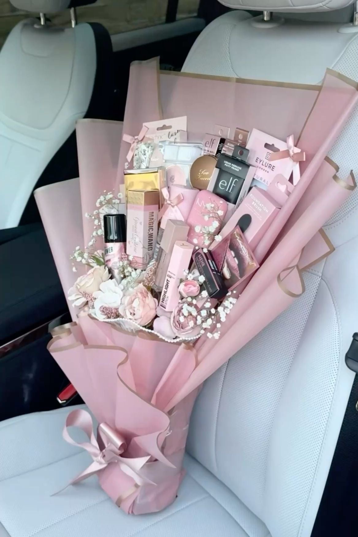 Baby Pink Luxe Beauty Gift Bouquet (Only deliverable in Delhi/NCR)