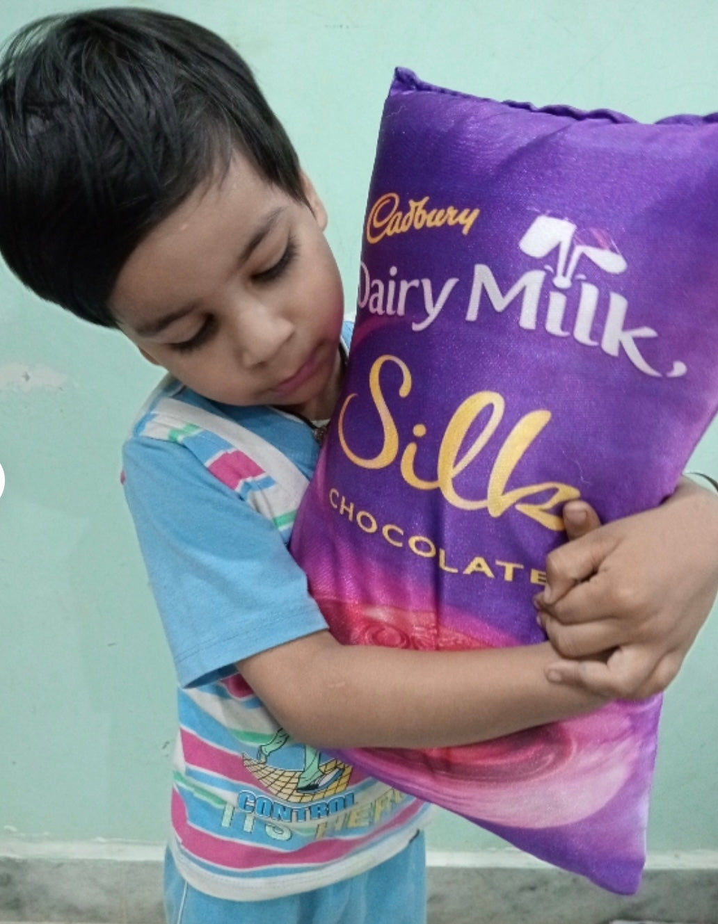 Dairy Milk Silk & Maggi Pillows Combo - Set of 2