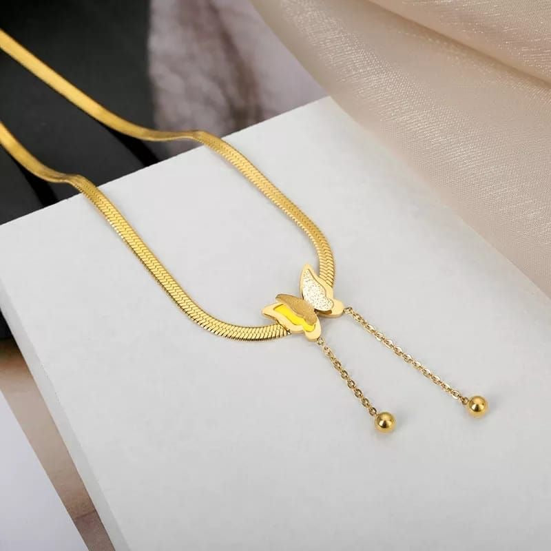 Modern Gold Plated Stainless Steel Butterfly Tassel Daisy Necklace