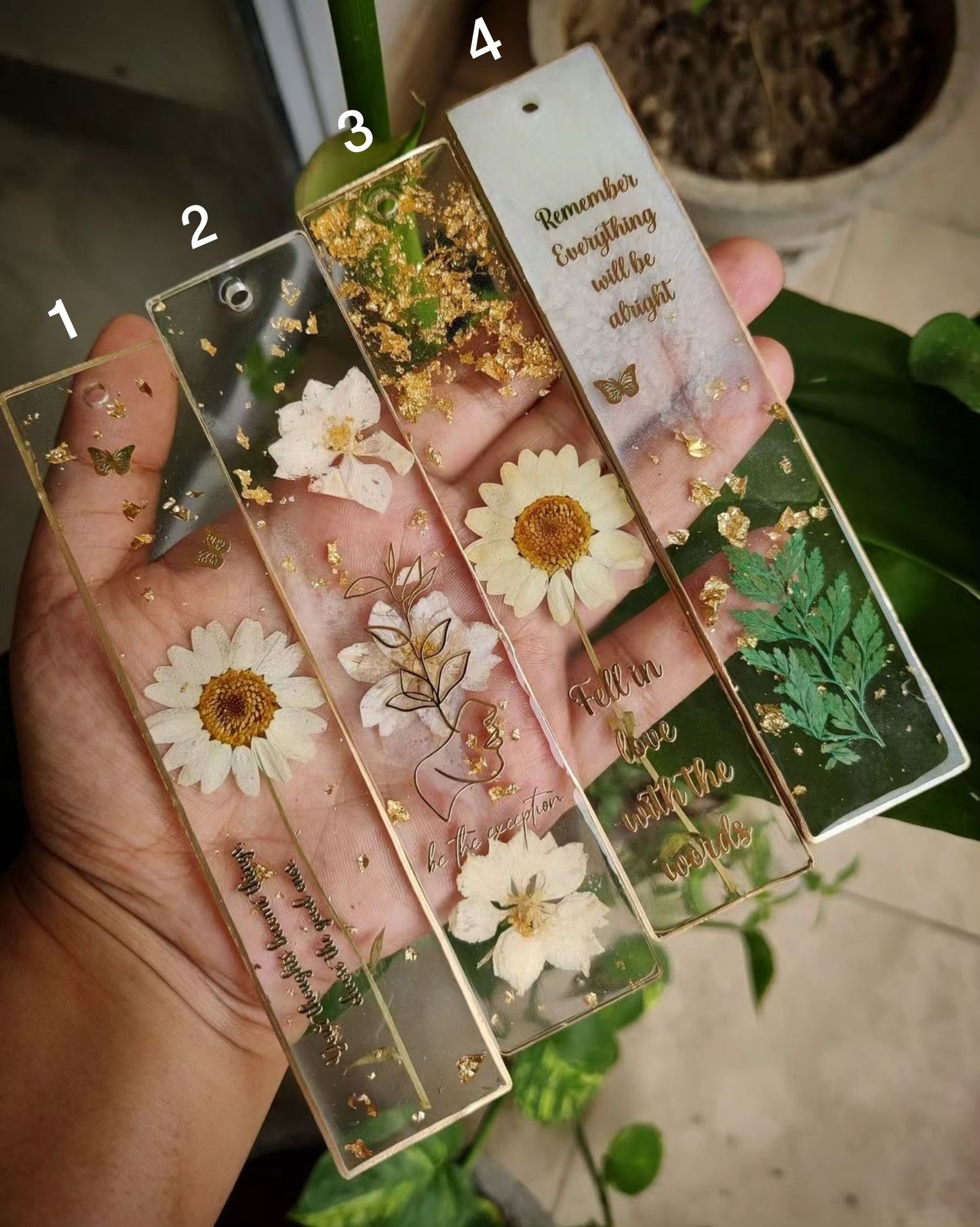 Customised Bookmarks with Content