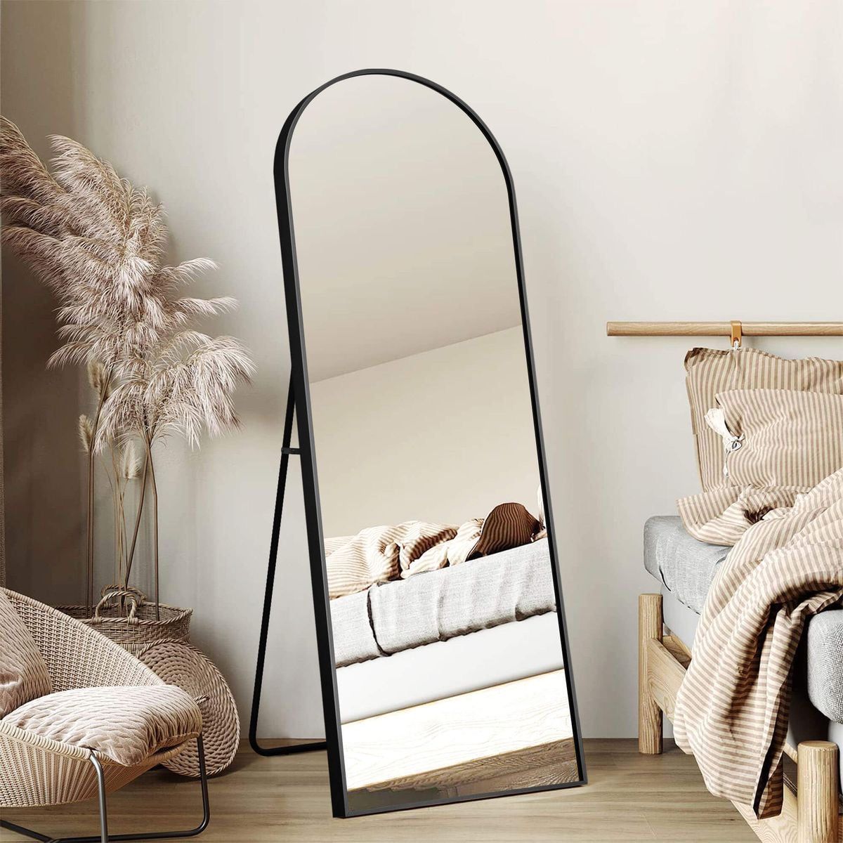 Decorative Full Length Arched Metal Frame Standing Mirror with Stand