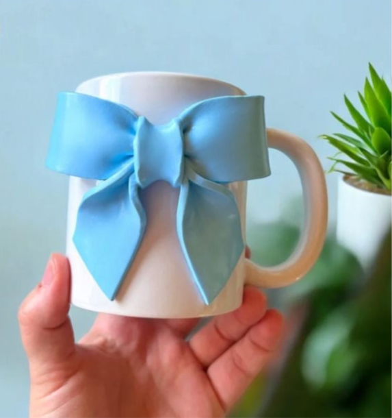 Quirky Front Bow Mug