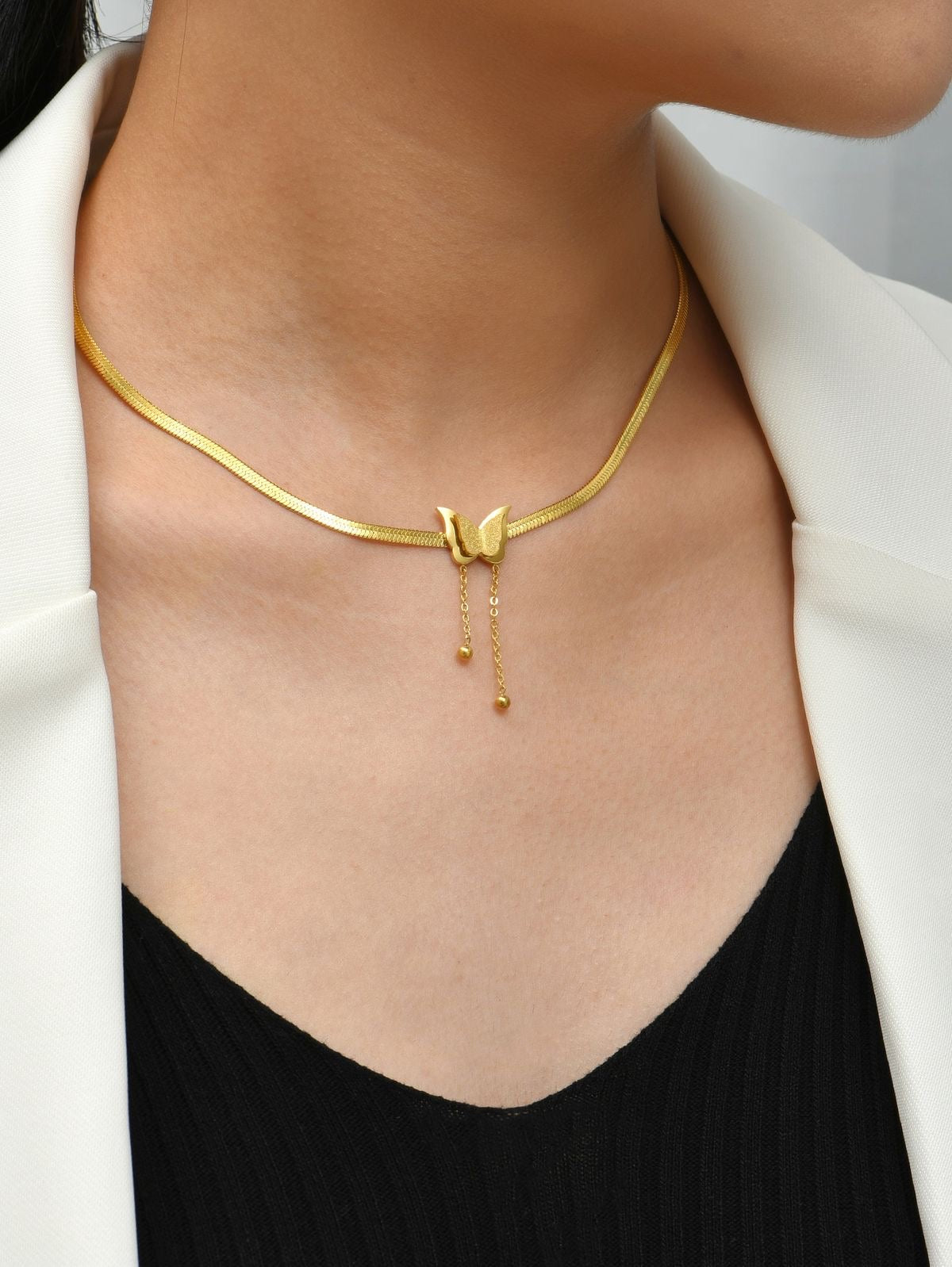 Modern Gold Plated Stainless Steel Butterfly Tassel Daisy Necklace