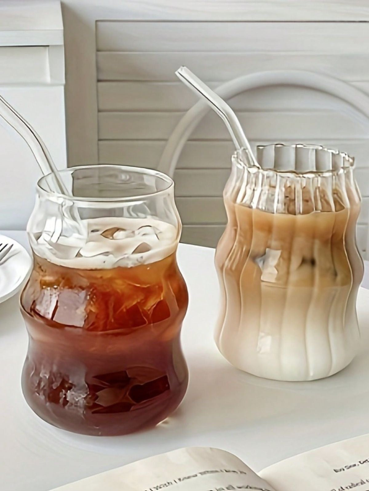 Aesthetic Pinteresty Wavy Glass