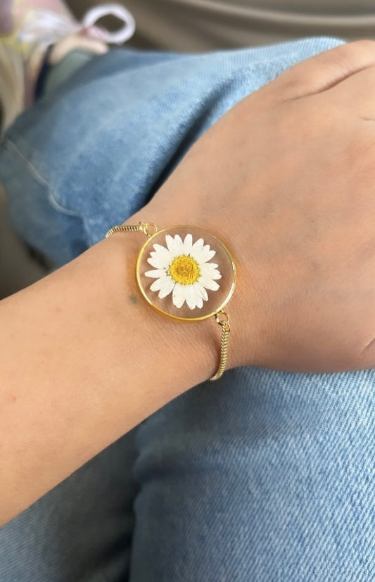 Petite Bracelet with Real Daisy Flower