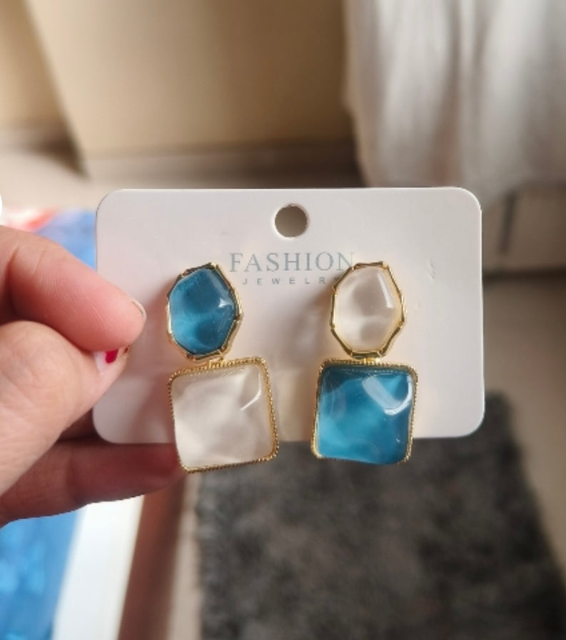 Elegant Gold Plated Blue & White Gemstone Upside Down Ripple Earrings