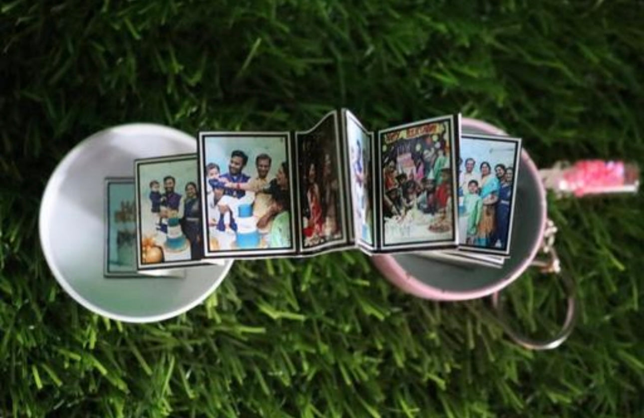 Customised Mini Photo Album Box Keychain (with 16 Photos)