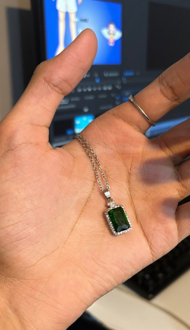 Retro Geometric Titanium Emerald Green Zircon Pendant