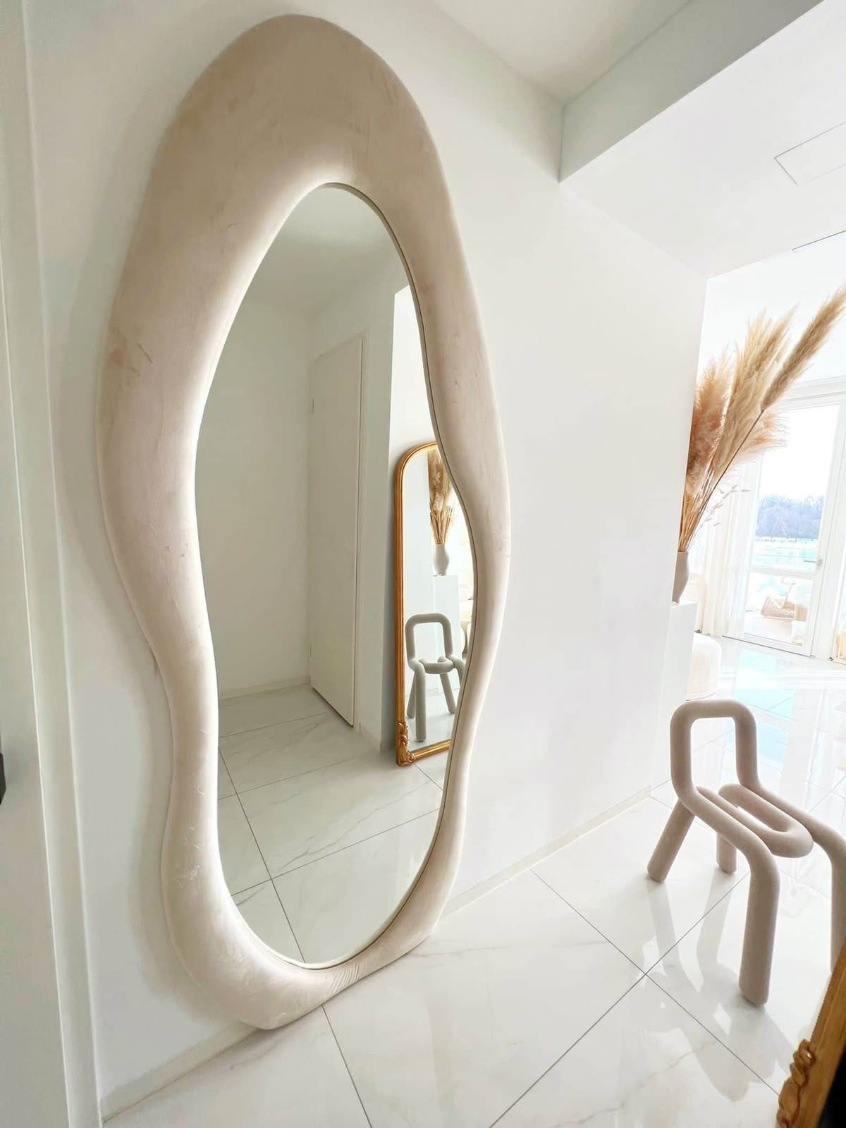 Aesthetic Blob Mirror