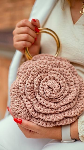 Exquisite Rose Shape Handmade Crochet Bag