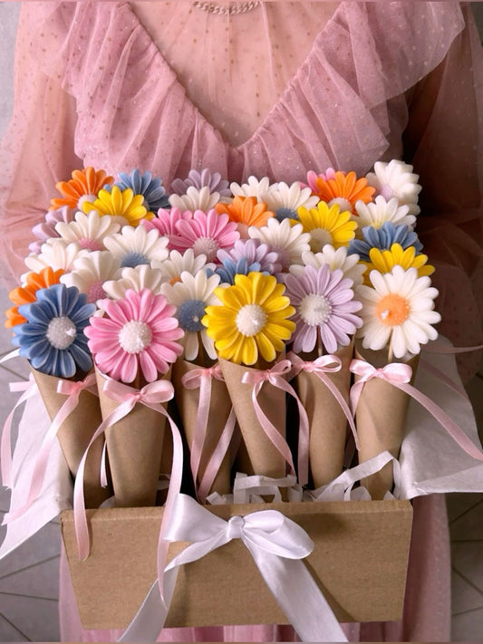 Daisy Bouquet Candle