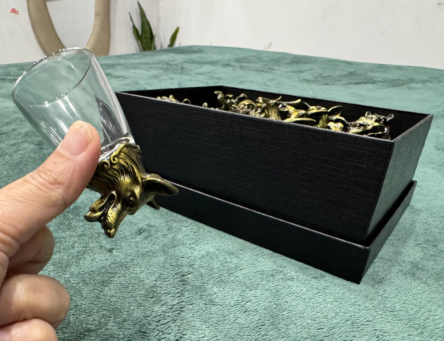 Premium Chinese Zodiac Animal Head Whiskey/Vodka/Tequila Shot Glasses (30 ml) - Set of 12