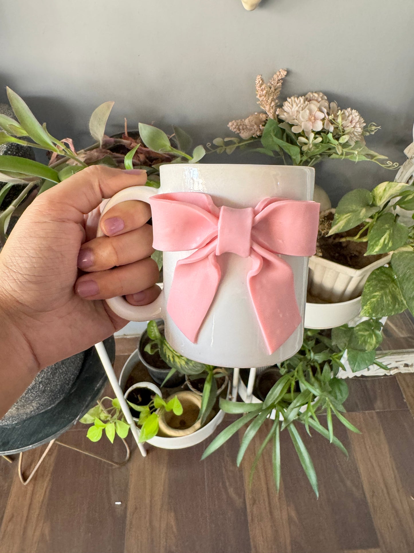 Quirky Front Bow Mug