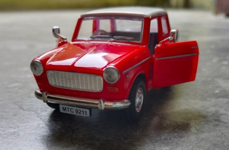 Miniature Vintage Toy Car (Assorted Color)