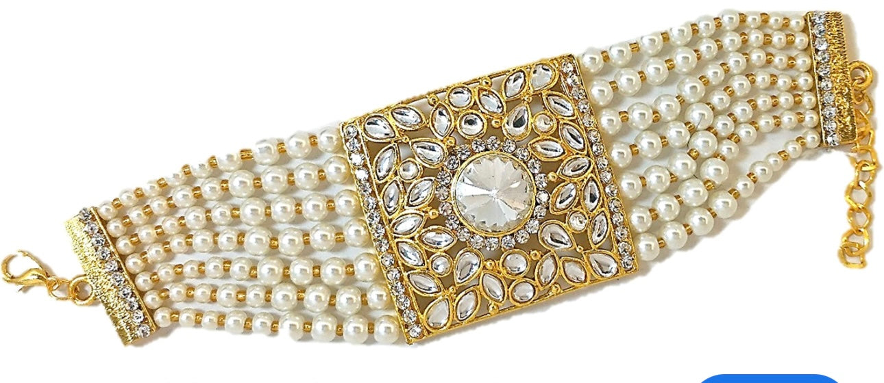 Elegant Alloy Gold Plated Pearl Bracelet