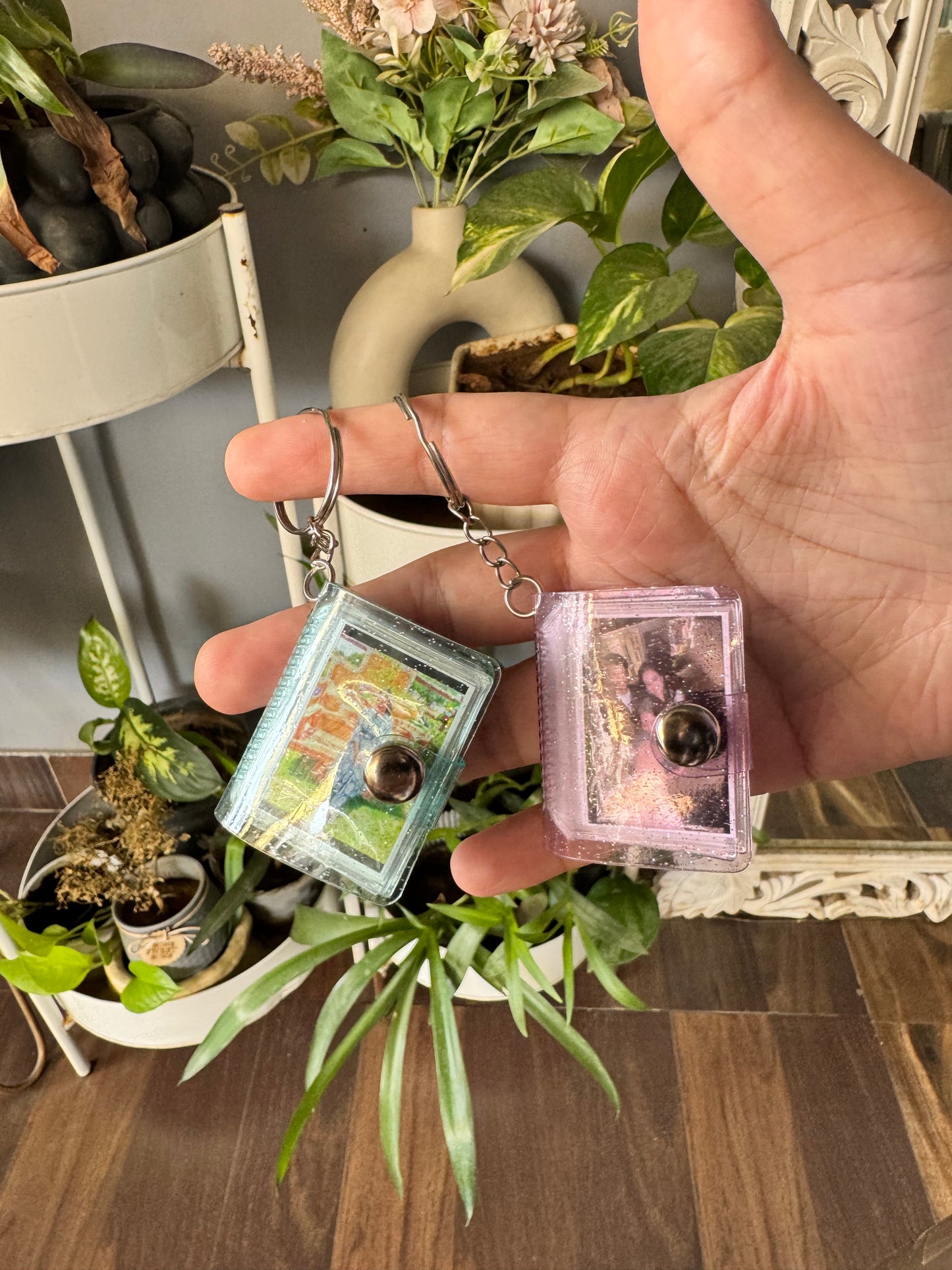 Personalised Mini Scrapbook Photo Album Keychain (with 16 Photos)