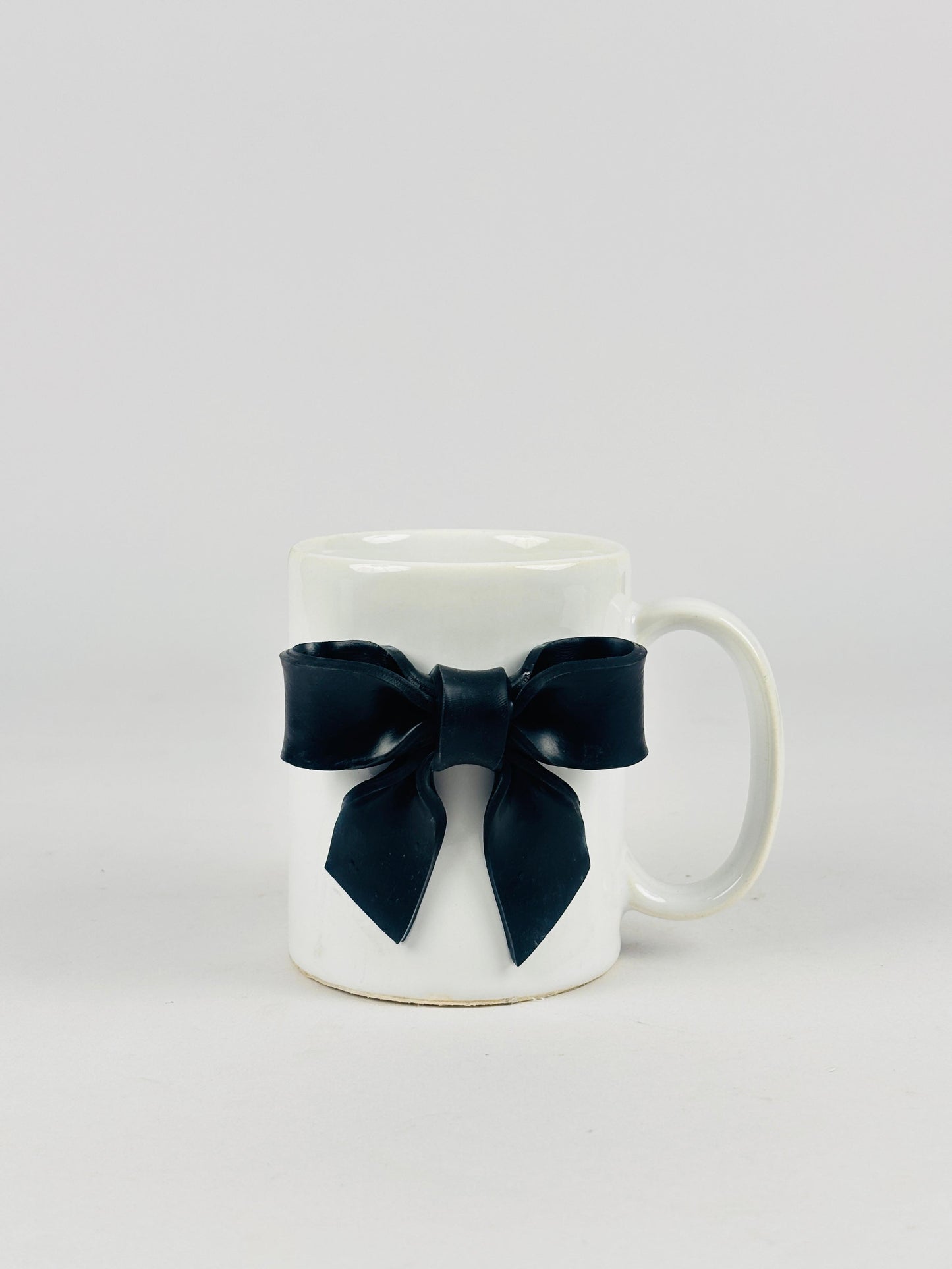 Quirky Front Bow Mug