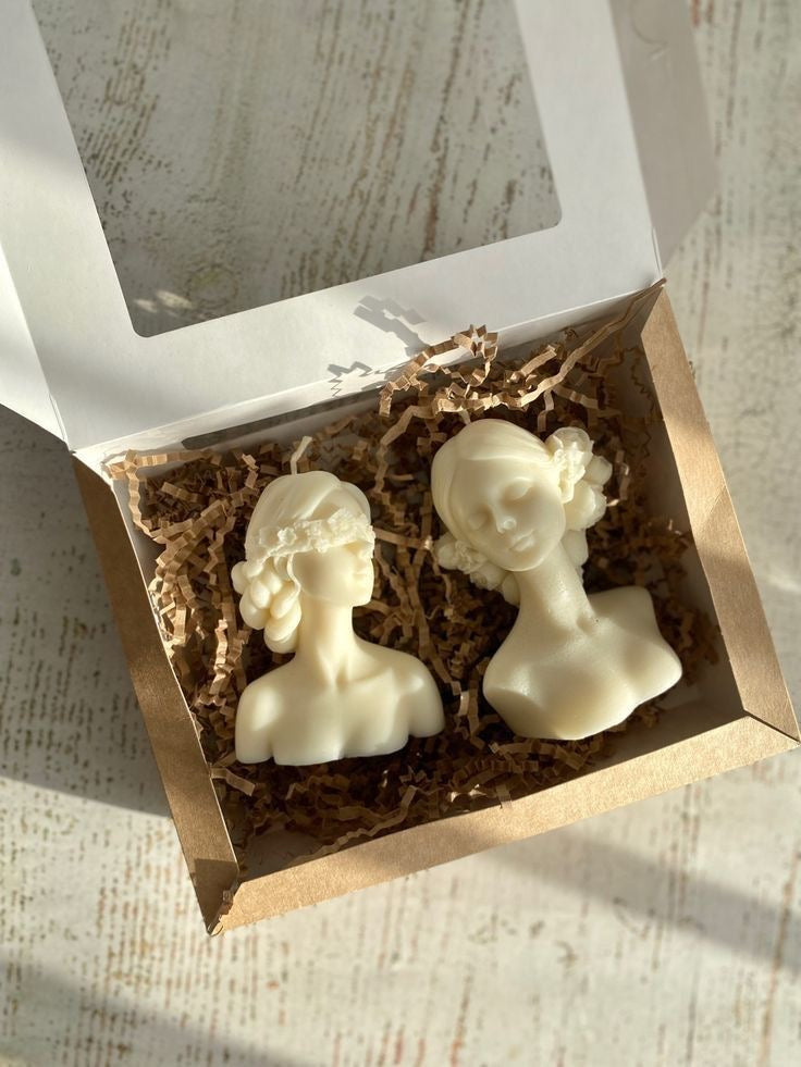 Woman Face Candles - Set of 2