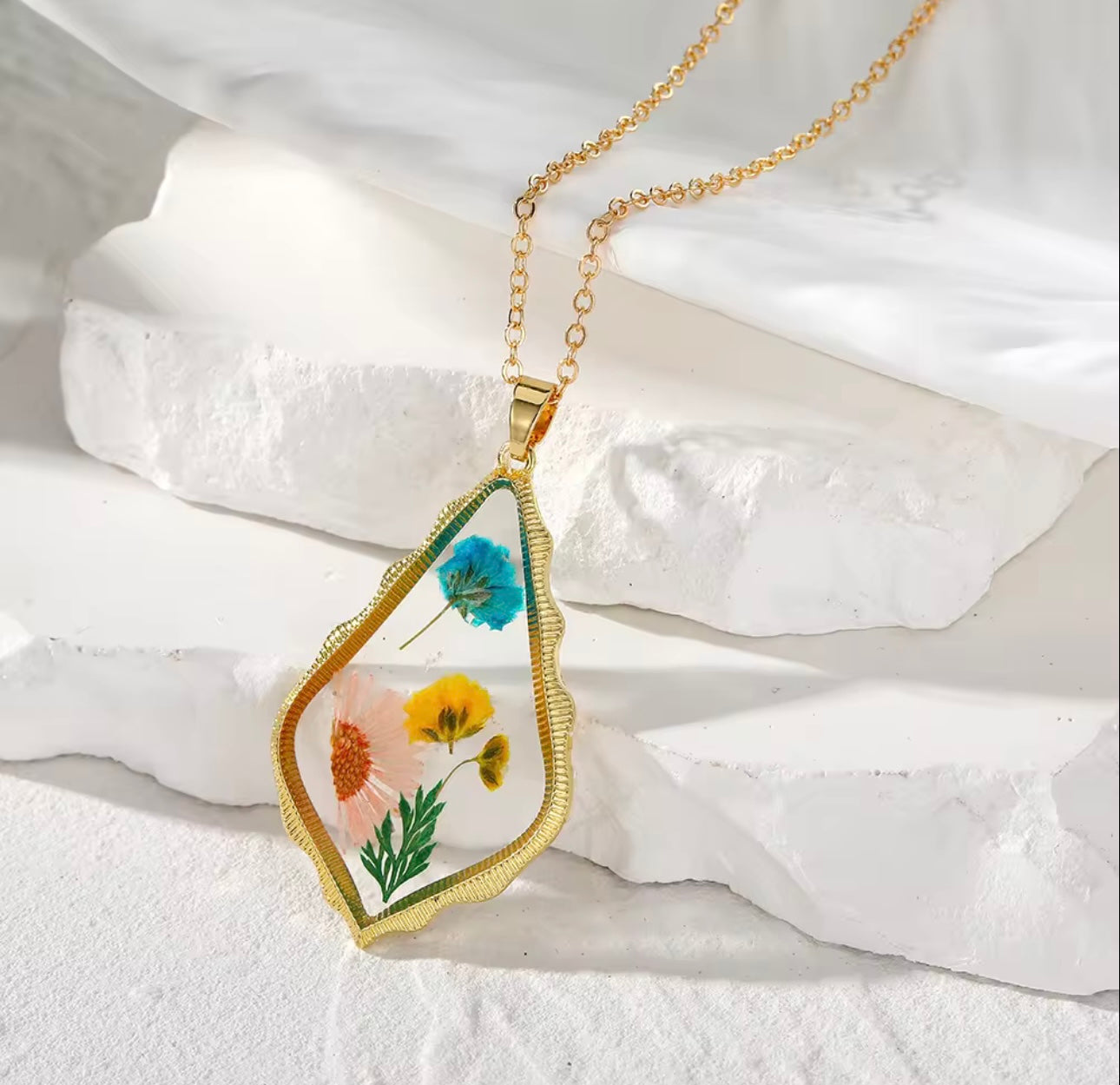 Pendants with Real Pressed Flowers