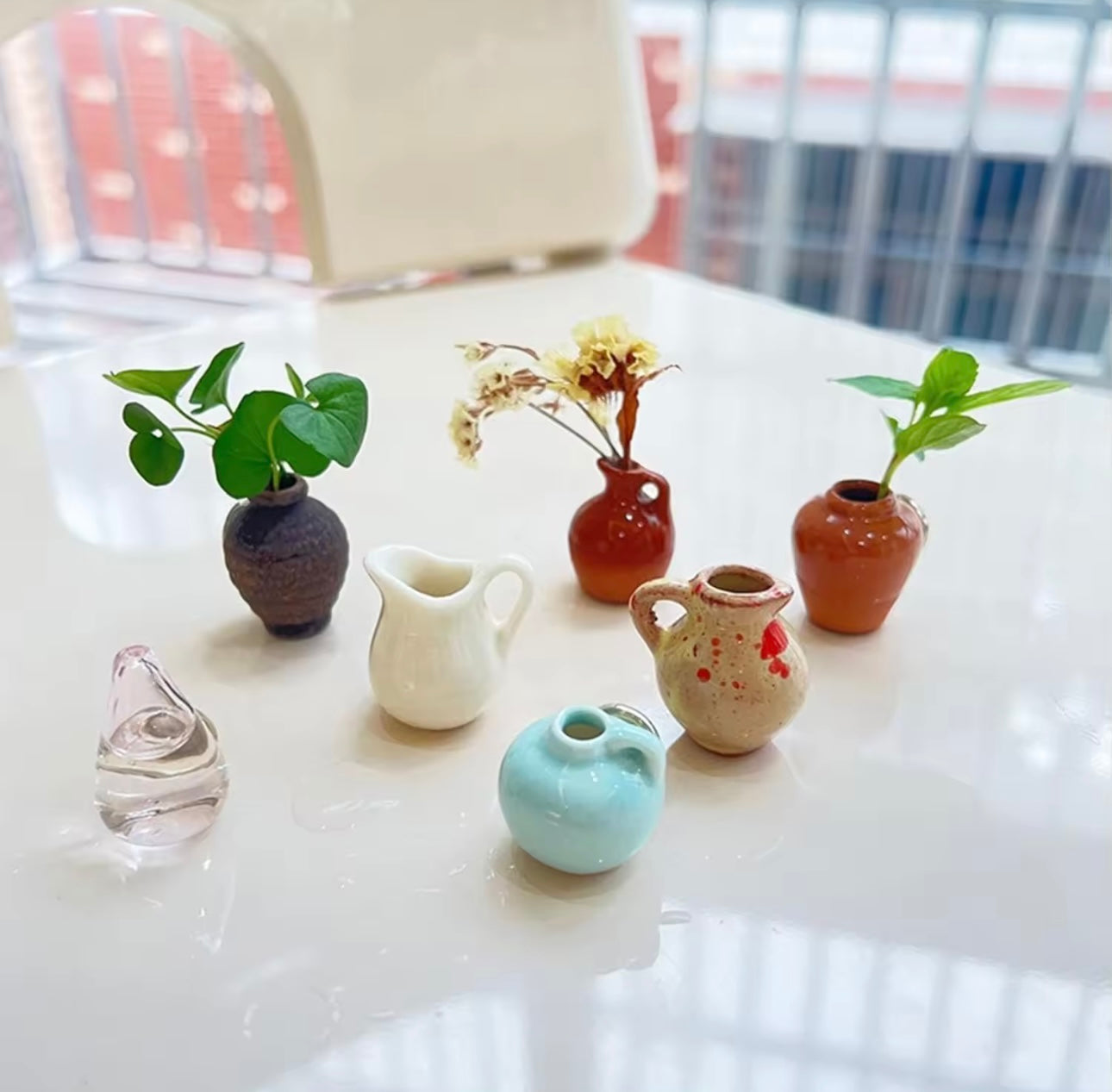 Cute Miniature Vase with Magnets (Only Pots, Flowers not included)