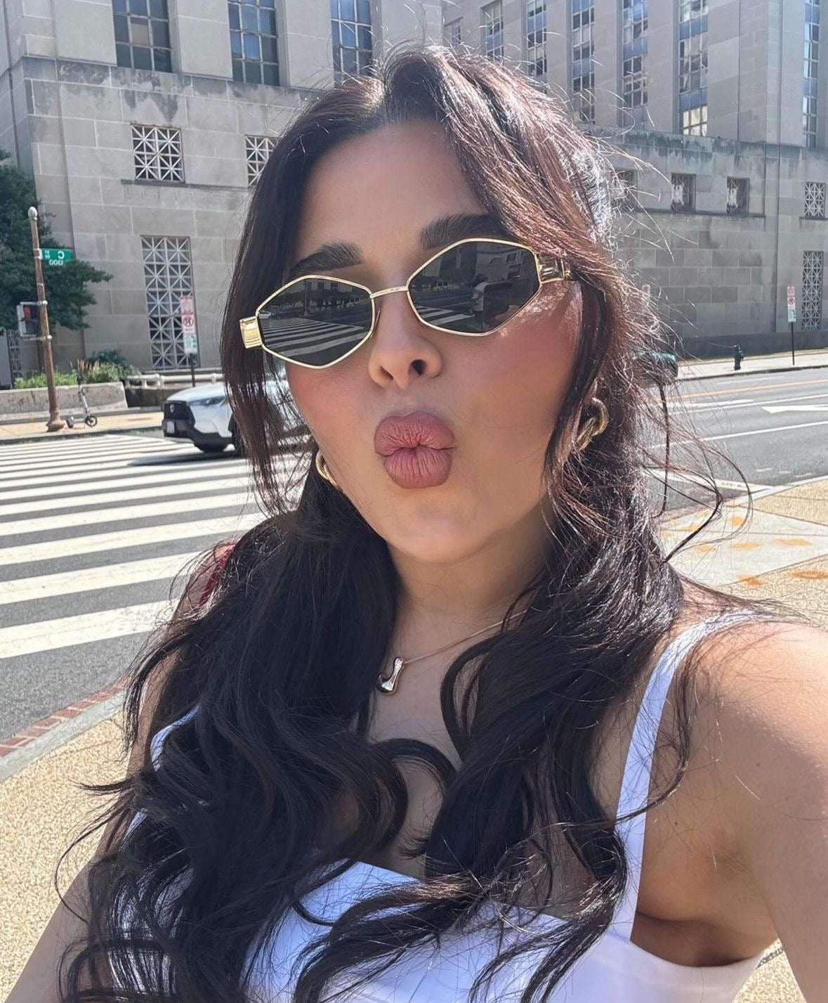 Luxury Vintage Rhombus Sunglasses Black & Gold