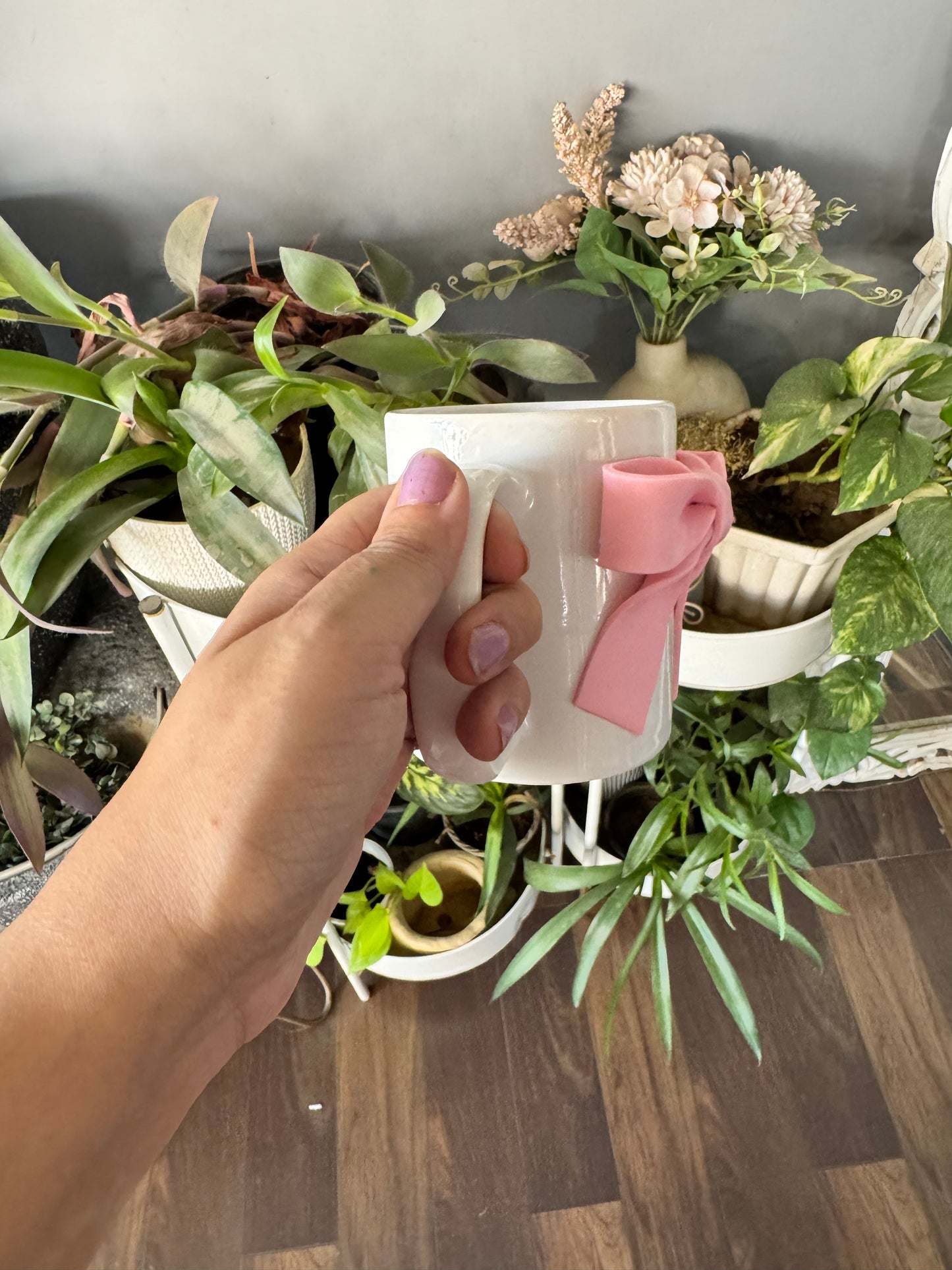 Quirky Front Bow Mug